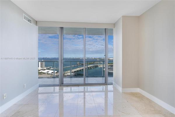 MarinaBlue, 888 Biscayne Blvd #4311, Miami, Florida 33132, image 1