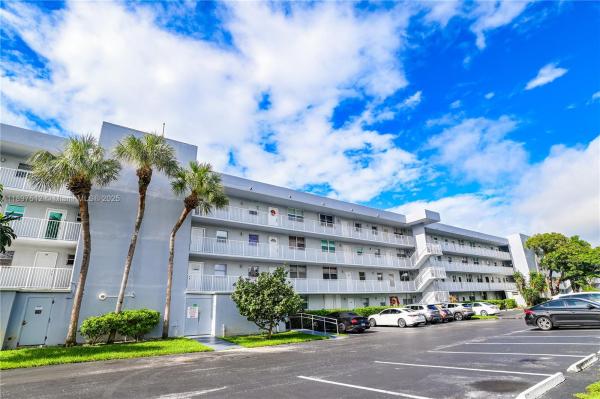 Royal Park, 110 Royal Park Dr #2H, Oakland Park, Florida 33309, image 1