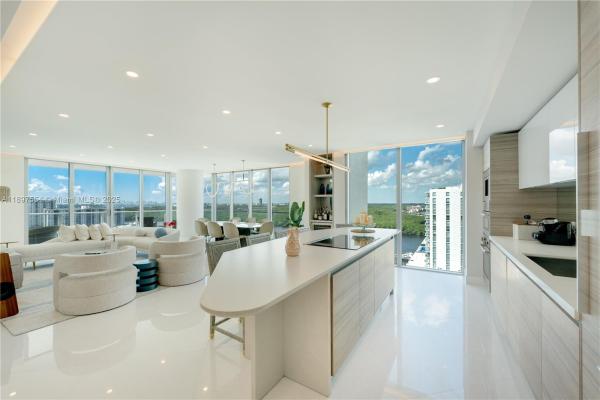 Parque Towers, 330 Sunny Isles Blvd #5-1902, Sunny Isles Beach, Florida 33160, image 2