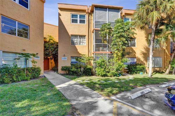 Heritage Circle, 4314 NW 9th Ave #3-3D, Deerfield Beach, Florida 33064, image 1