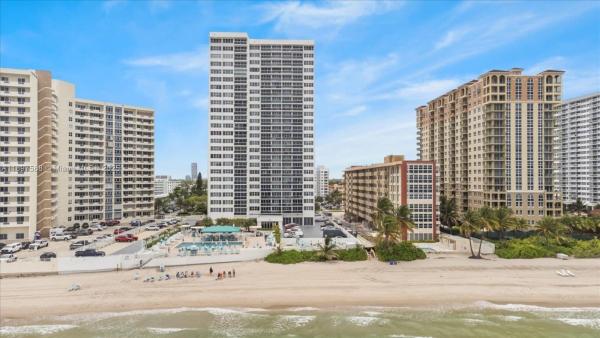 Parker Tower, 3140 S Ocean Dr #207, Hallandale Beach, Florida 33009, image 1