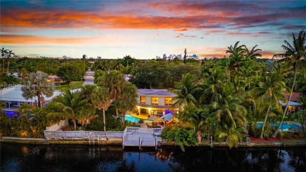 Middle River Estates, 1809 Coral Gardens Dr, Wilton Manors, Florida 33306, image 1