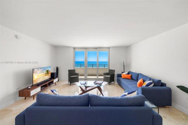 Oceanside Plaza, 5555 Collins Ave #14E, Miami Beach, Florida 33140, image 1