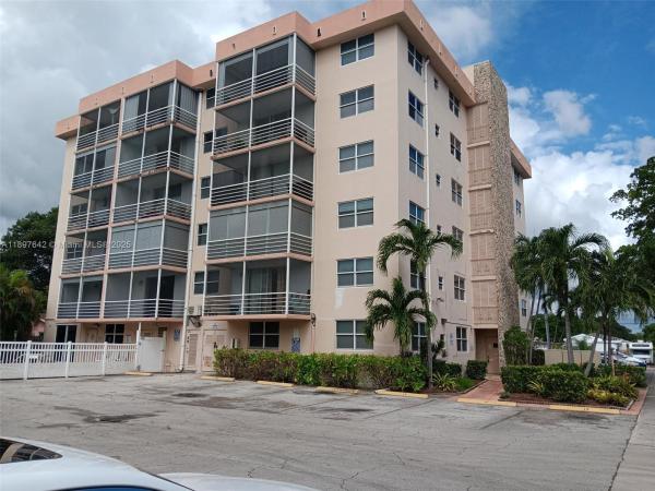 Dixiana, 1830 Dixieanna St #503, Hollywood, Florida 33020, image 1