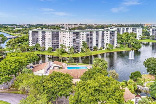 The Island At Cypress Bend, 2221 Cypress Island Dr #805, Pompano Beach, Florida 33069, image 1