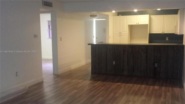Capri Gardens, 11905 NE 2nd Ave #C308, North Miami, Florida 33161, image 3