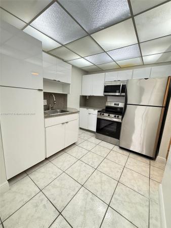 Sailboat Cay, 13499 Biscayne Blvd #811, North Miami, Florida 33181, image 2