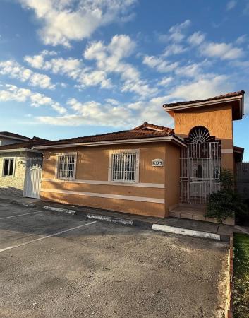 Los Palacios, 9287 NW 120th Ter #143, Hialeah Gardens, Florida 33018, image 1