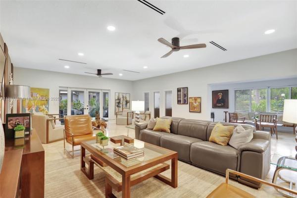 Cypress Estates At Palm-Aire, 1128 W Cypress Dr #V-15, Pompano Beach, Florida 33069, image 1