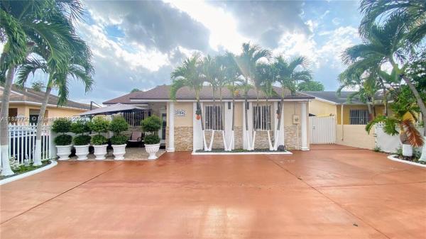 19764 NW 54th Ave, Miami Gardens, Florida 33055, image 1