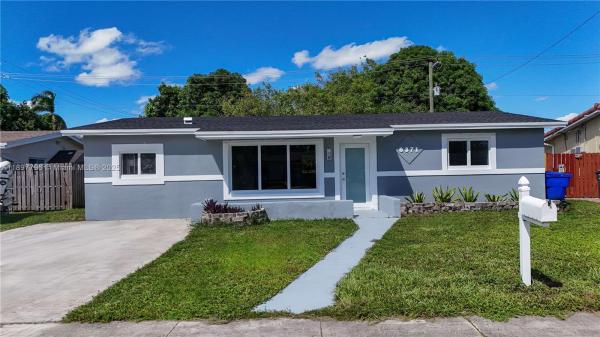 Driftwood Plaza, 6371 Scott St, Hollywood, Florida 33024, image 2