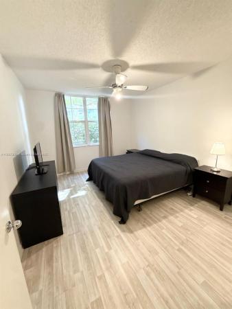 The Yacht Club At Aventura, 19501 E Country Club Dr #9104, Aventura, Florida 33180, image 1