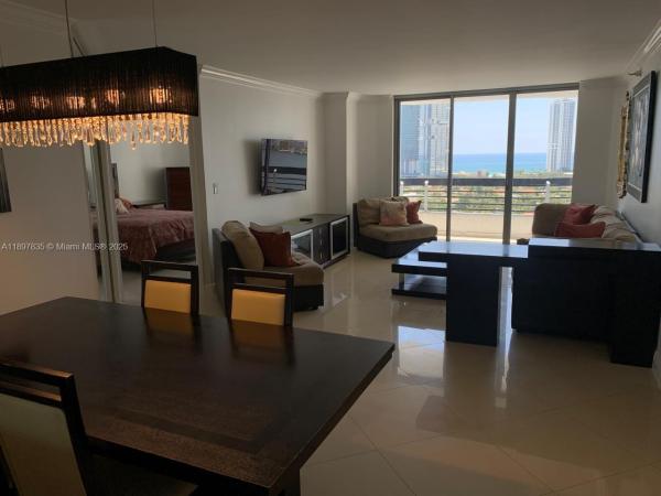 Mystic Pointe Tower 200, 19101 Mystic Pointe Dr, Aventura, Florida 33180, image 1