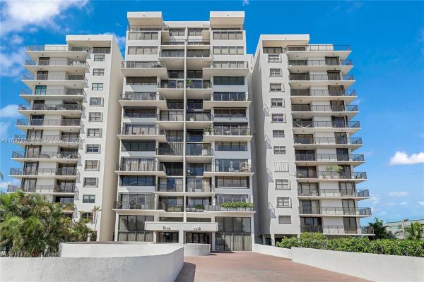 801 N Venetian Dr #903, Miami Beach, Florida 33139, image 1