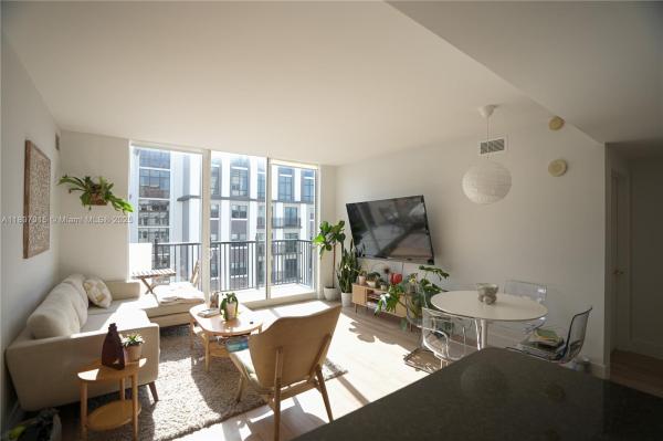 One Village Place, 4100 Salzedo St #916, Coral Gables, Florida 33146, image 1