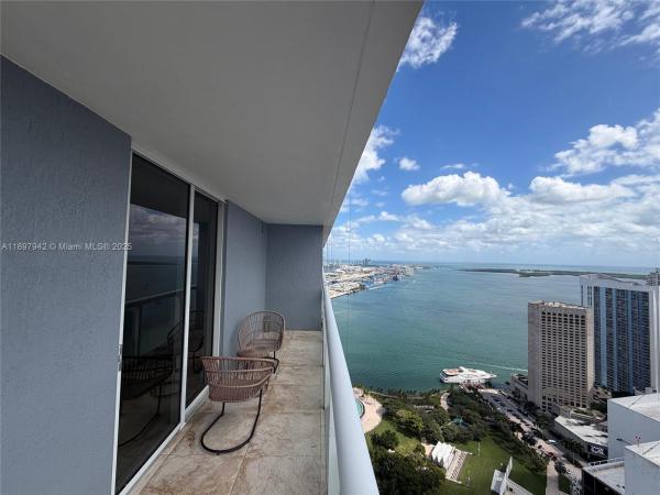 50 Biscayne, 50 Biscayne Blvd #5211, Miami, Florida 33132, image 1