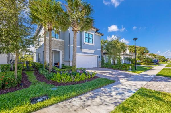 Oak Tree, 2454 Primrose Pl, Oakland Park, Florida 33309, image 1