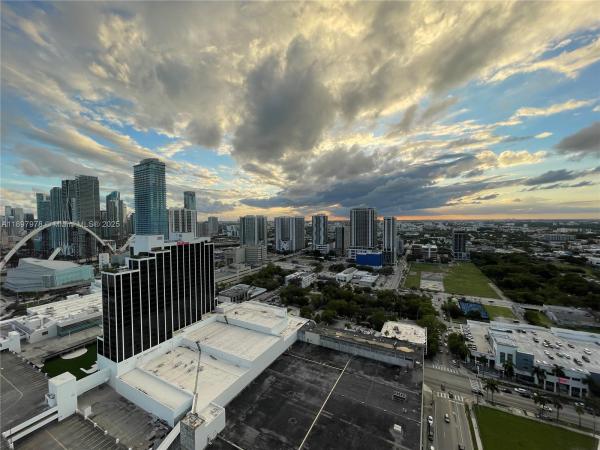 Opera Tower, 1750 N Bayshore Dr #3612, Miami, Florida 33132, image 2