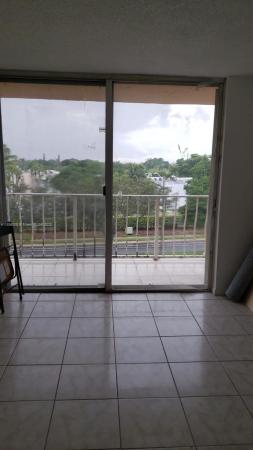 Breakwaters Of The Palm Beaches, 500 Executive Center Dr #4E, West Palm Beach, Florida 33401, image 1