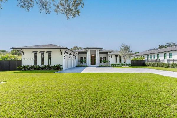 8205 Sunset Dr, Unincorporated Dade County, Florida 33143, image 1