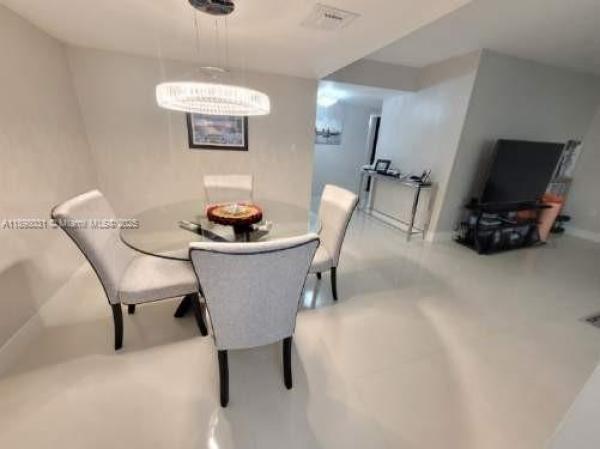 Del Prado, 18071 Biscayne Blvd #1801-3, Aventura, Florida 33160, image 3
