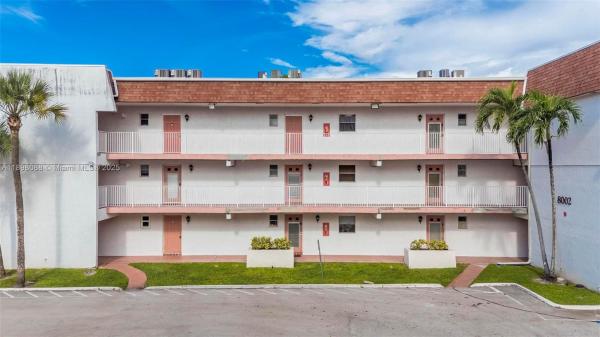 Canongate, 8002 Lagos De Campo Blvd #B-101, Tamarac, Florida 33321, image 1