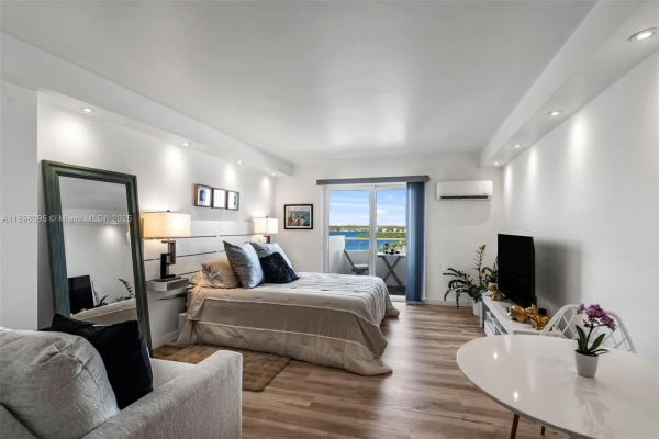 Bayshore Yacht & Tennis Club, 7904 West Dr #1004, North Bay Village, Florida 33141, image 1