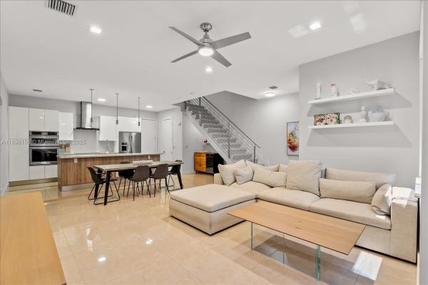Capri Villas, 1631 NE 9th St, Fort Lauderdale, Florida 33304, image 1