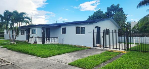 Washburns, 2240 NW 18th St, Miami, Florida 33125, image 1
