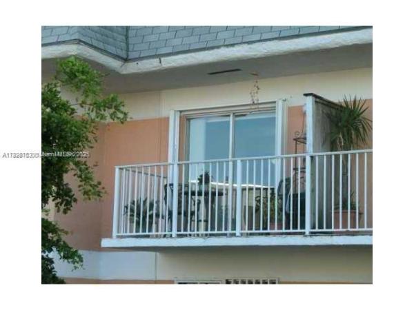 260 NW 107th Ave #207, Unincorporated Dade County, Florida 33172, image 1