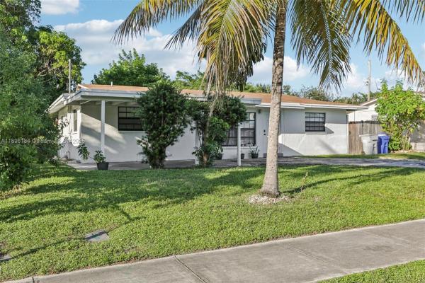 Kendall Green, 151 NW 20th St, Pompano Beach, Florida 33060, image 2