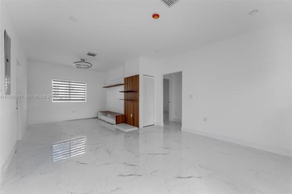 3840 SW 91st Ave, Unincorporated Dade County, Florida 33165, image 1