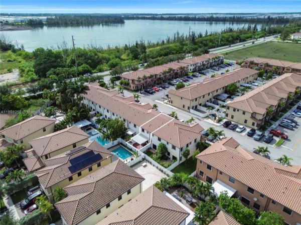 Aragon, Hialeah, Florida 33018, image 1