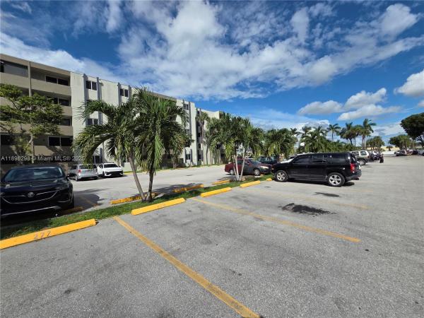 Samari Lake East, 10000 NW 80th Ct #2301, Hialeah Gardens, Florida 33016, image 1
