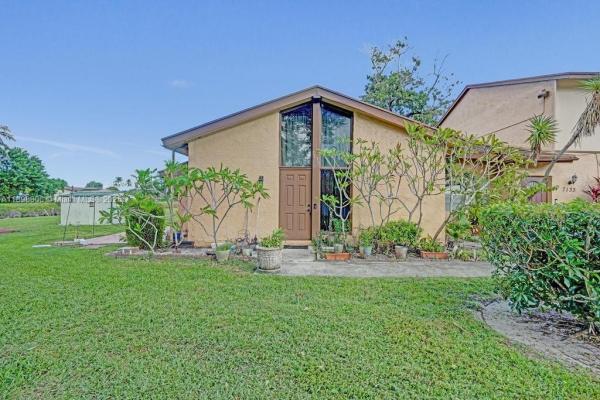 Apple Creek, 7135 W Sunrise Blvd #7135, Plantation, Florida 33313, image 1