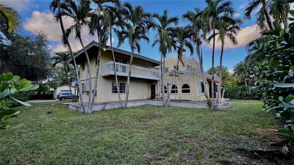 Biscayne Park Estates, 511 NE 119th St, Biscayne Park, Florida 33161, image 1