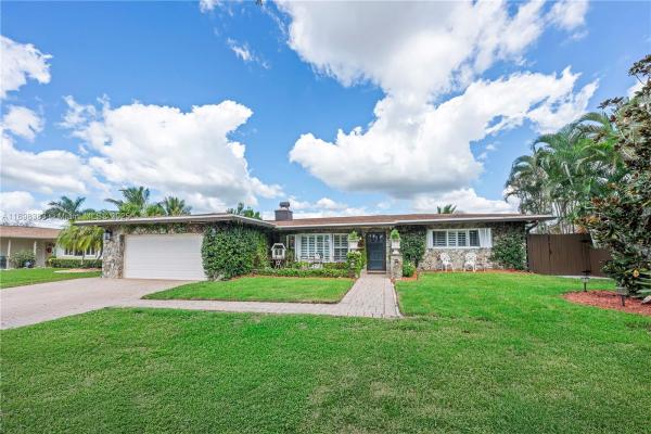 Pembroke Lakes, 11041 NW 22nd St, Pembroke Pines, Florida 33026, image 1