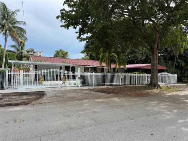 Griffing Biscayne Park Estates, 470 NE 127th St, North Miami, Florida 33161, image 1
