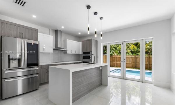 3140 Carter St, Miami, Florida 33133, image 1