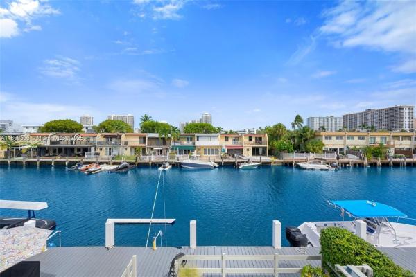 Shore Club, 3807 NE 166th St, North Miami Beach, Florida 33160, image 1