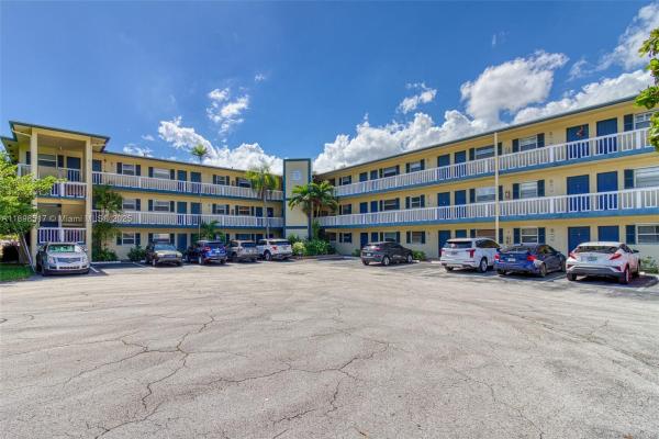 The Mooring Of PineCrest, 1400 NE 57th Ct #301, Fort Lauderdale, Florida 33334, image 1