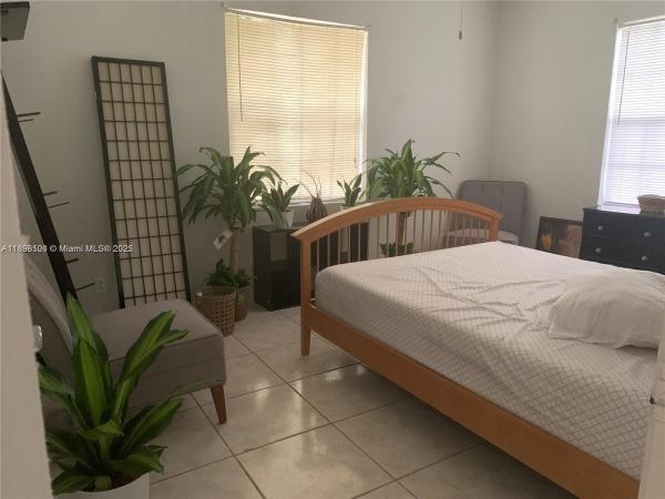 Eight Ave Manors, North Miami, Florida 33161, image 1