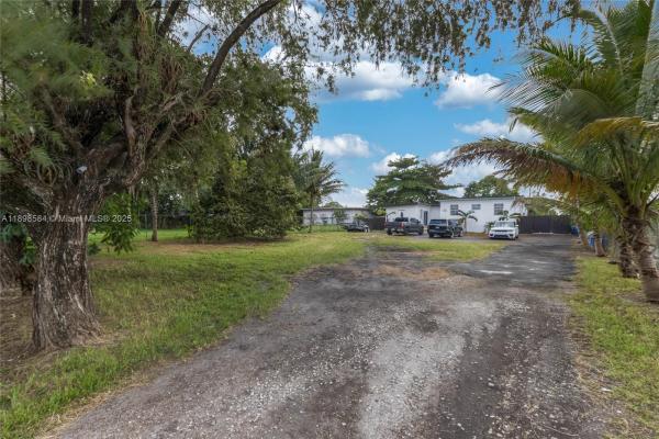 Little Rivers Farms, 2020 NW 107th St, Westview, Florida 33167, image 3