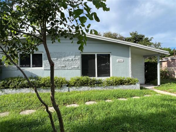 Playland Village, 6241 SW 38th Ct, Davie, Florida 33314, image 1