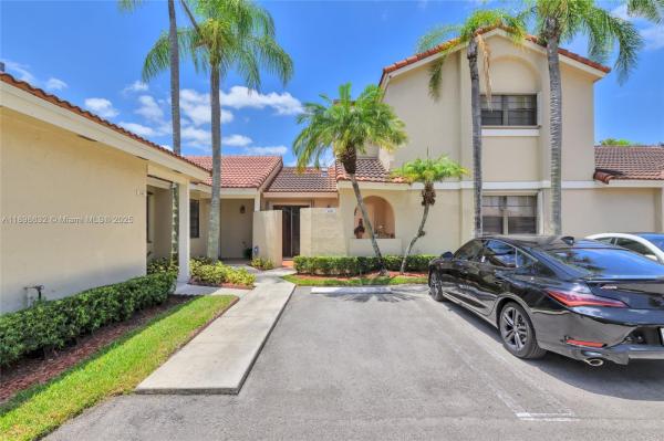 6326 NW 170th Ter, Hialeah, Florida 33015, image 1