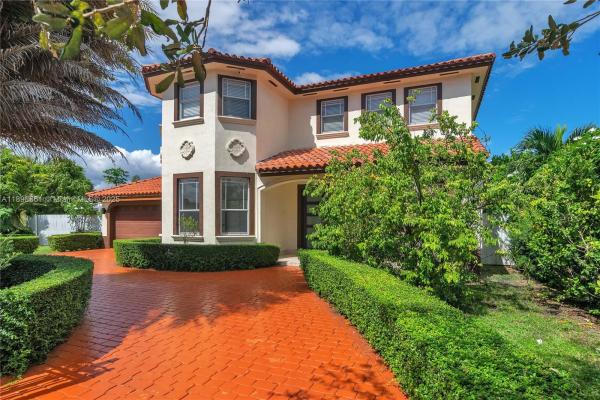 Sinfin, 9261 SW 174th St, Palmetto Bay, Florida 33157, image 1