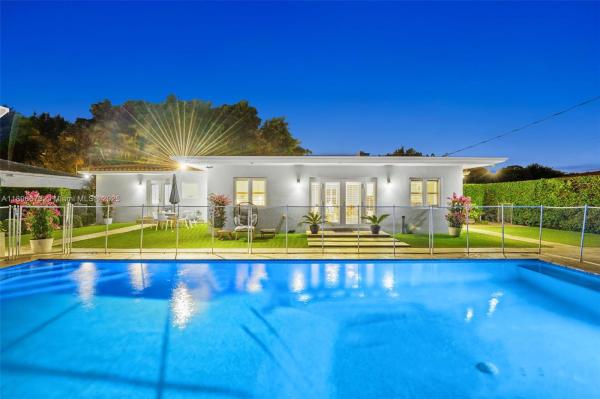 Coral Gables Country Club, 437 Bird Rd, Coral Gables, Florida 33146, image 1