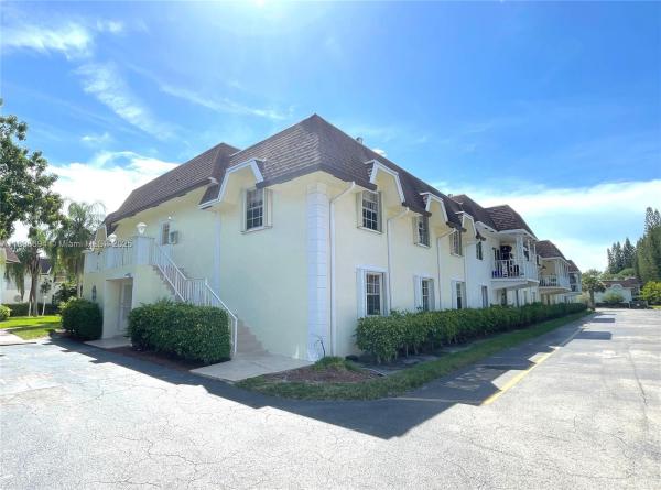 Brookfield Gardens North, 704 SE 2nd Ave #448, Deerfield Beach, Florida 33441, image 1