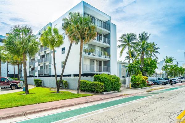 West Court, 1615 West Ave #504, Miami Beach, Florida 33139, image 1