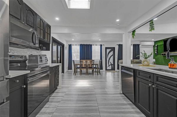 Miami Gardens Estates, 3325 SW 59th Ter, West Park, Florida 33023, image 2
